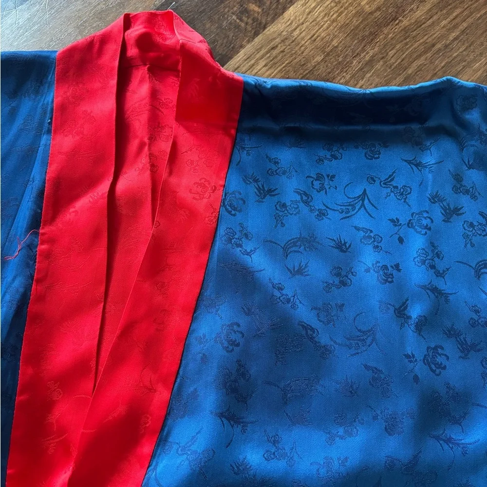 Blue and Red Reversible Kimono Robe - Picture 2 of 8